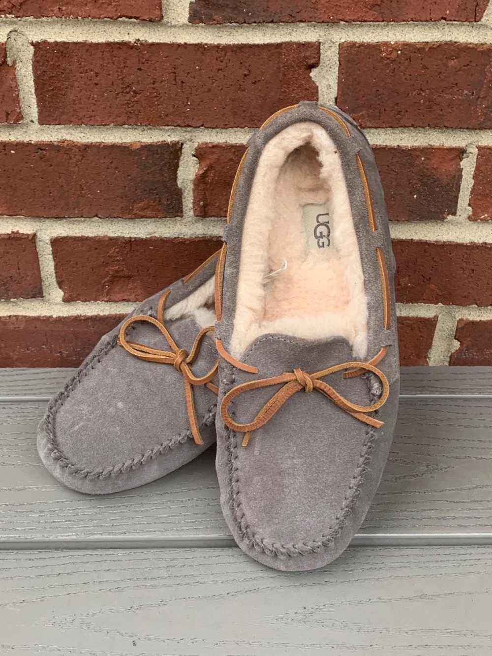 UGG Dakota Slipper